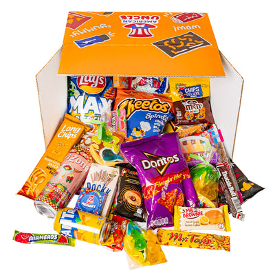 Snack box da almeno 45 prodotti internazionali: dolce, salato e bevande