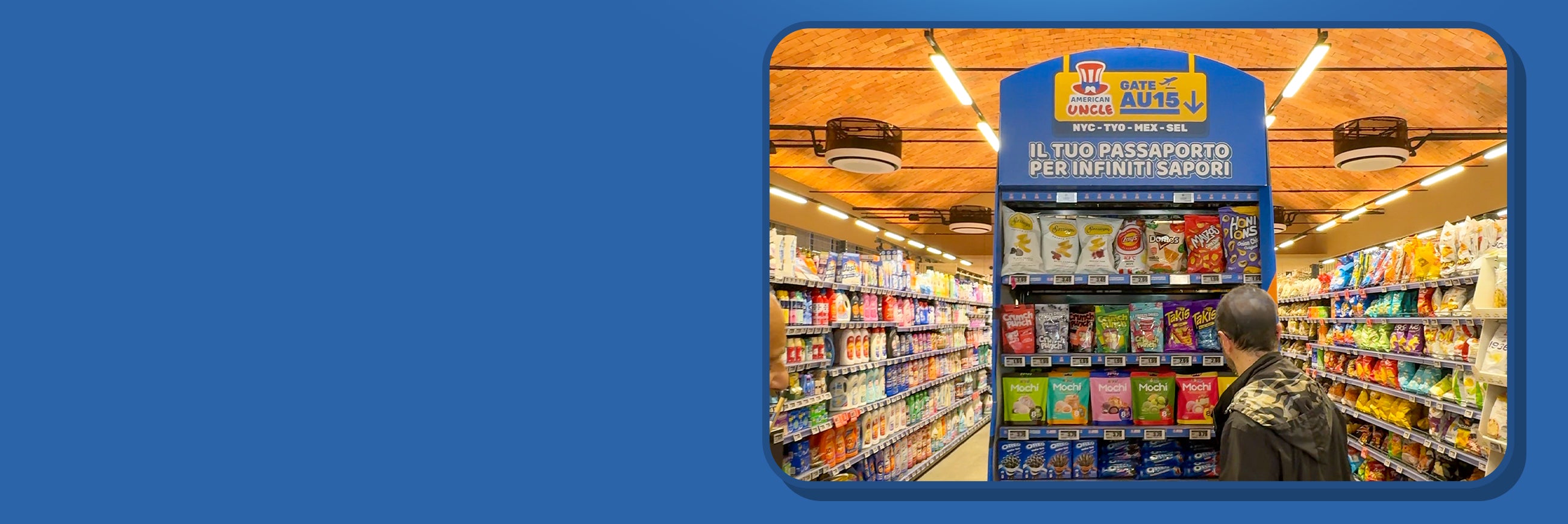 Scaffale supermercato con prodotti