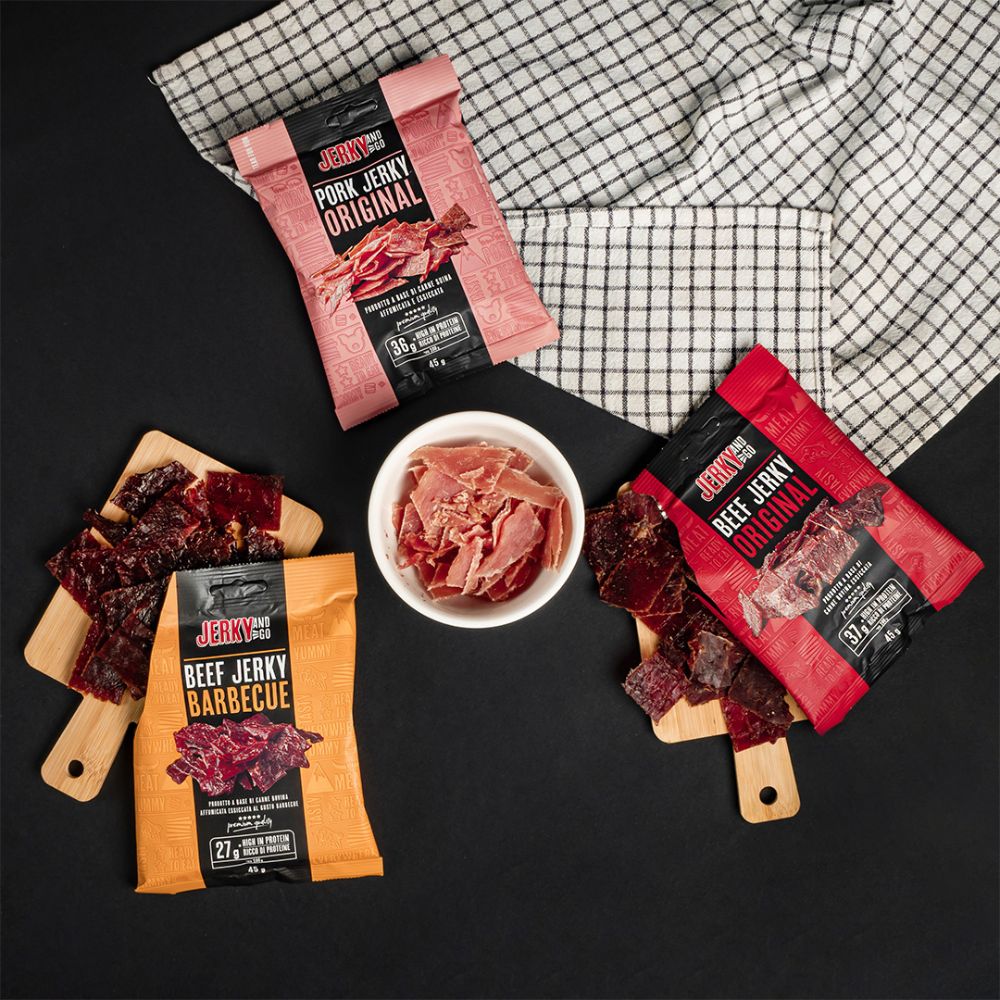Jerky And Go Mix: 1 Jerky and Go Beef Jerky Original da 45g, 1 Jerky and Go Beef Jerky Barbecue da 45g, 1 Jerky and Go Pork Jerky Original da 45g