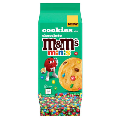 Confezione da 180g, biscotti croccanti con confetti di cioccolato al latte ricoperti di zucchero Cookies With Chocolate M&M's Minis.