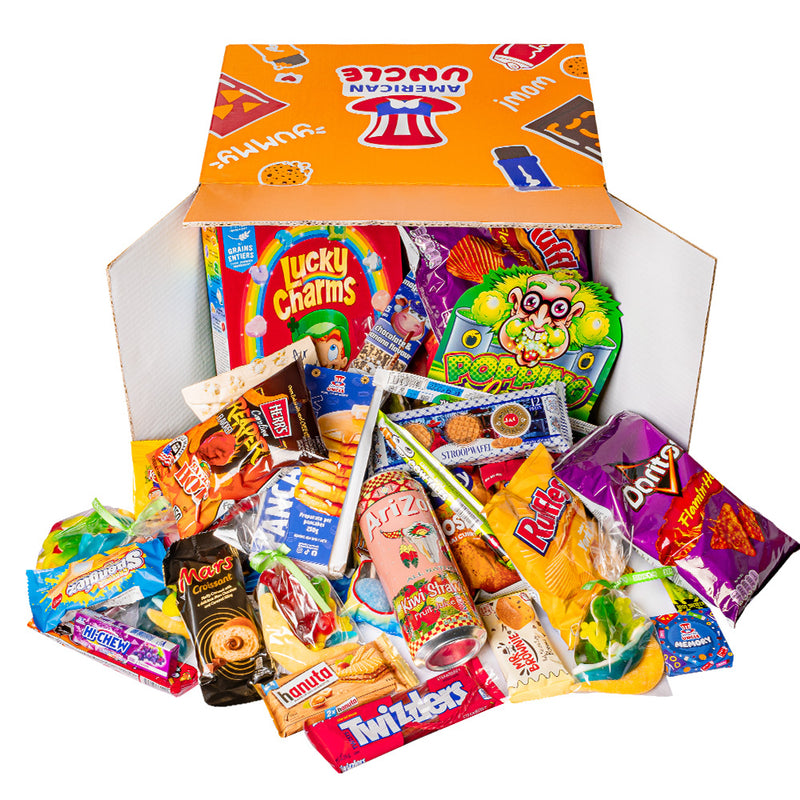 Snack box da almeno 90 prodotti internazionali: dolce, salato e bevande