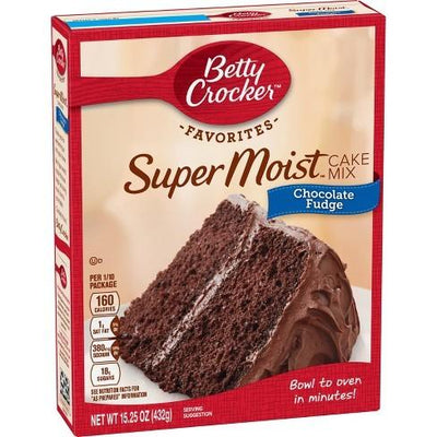 Betty Crocker Super Moist Triple Chocolate Cake mix, preparato per torta al cioccolato fondente da 432g (3827253248097)
