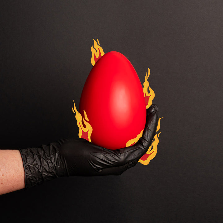 American Uncle The Hot Egg Challenge, uovo di cioccolato piccante al Carolina Reaper da 150g